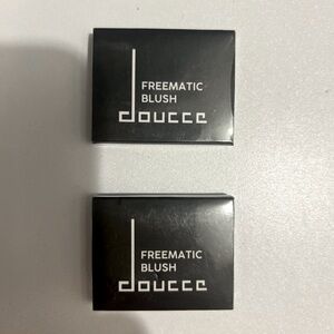 Doucce Freematic Blush Bundle